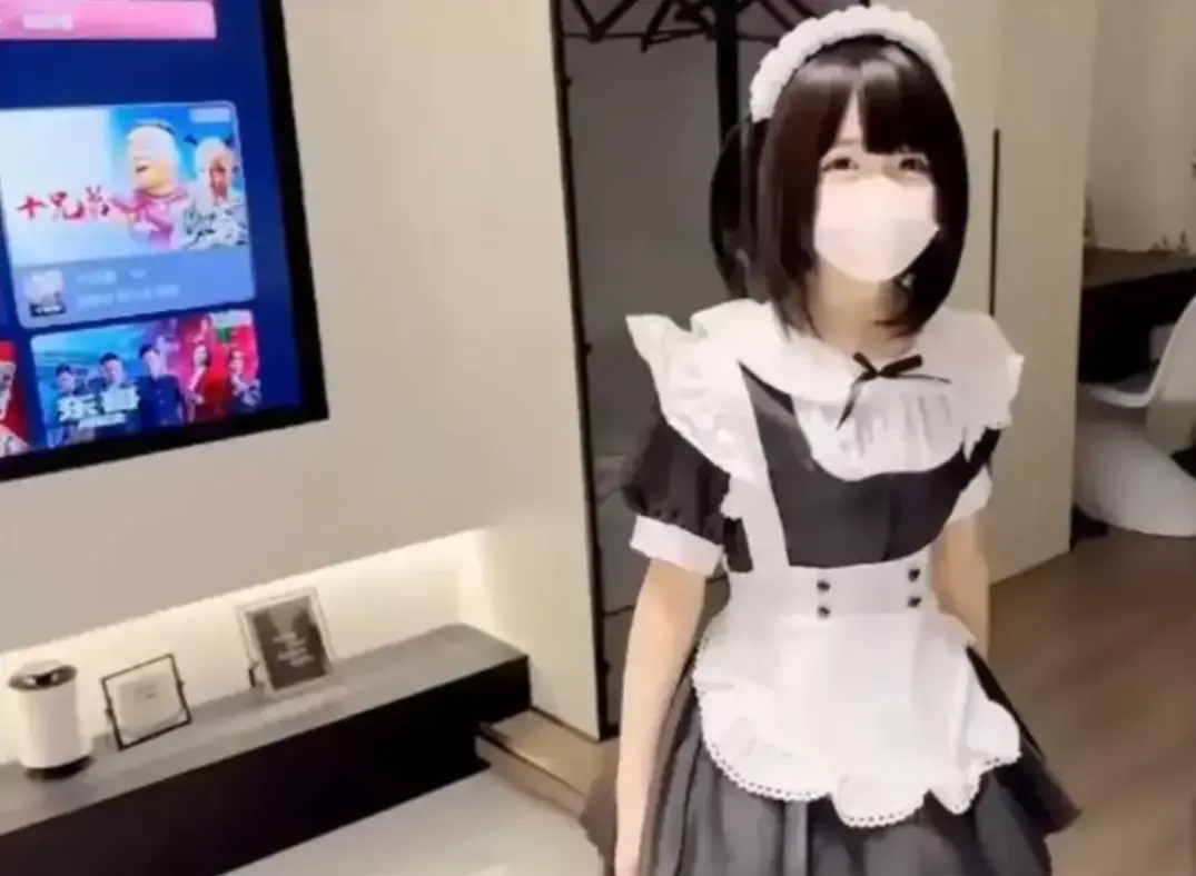 《白虎喵》治愈女神完整版_Vlog日常记录原创4K视频-蓝光未删节高清典藏-夸克网盘资源下载-星辰影院免费在线观看
