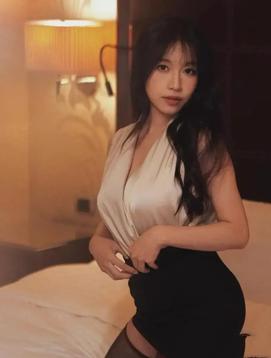 《小凤新婚》苏畅艾熙双人演绎-全集完整版在线免费观看-无弹窗无广告极速秒存-小凤新婚高清无删减
